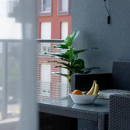 Fluid- Free Parking Apartment