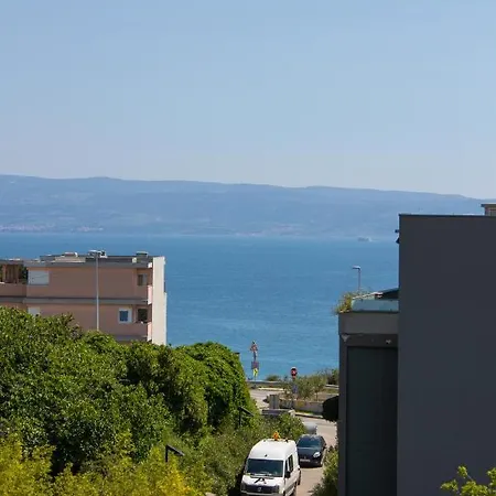 Fluid- Free Parking Apartmán *